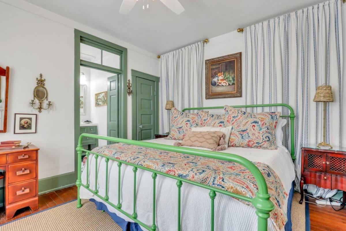 The Graham On Oglethorpe Square Villa Savannah Exterior photo